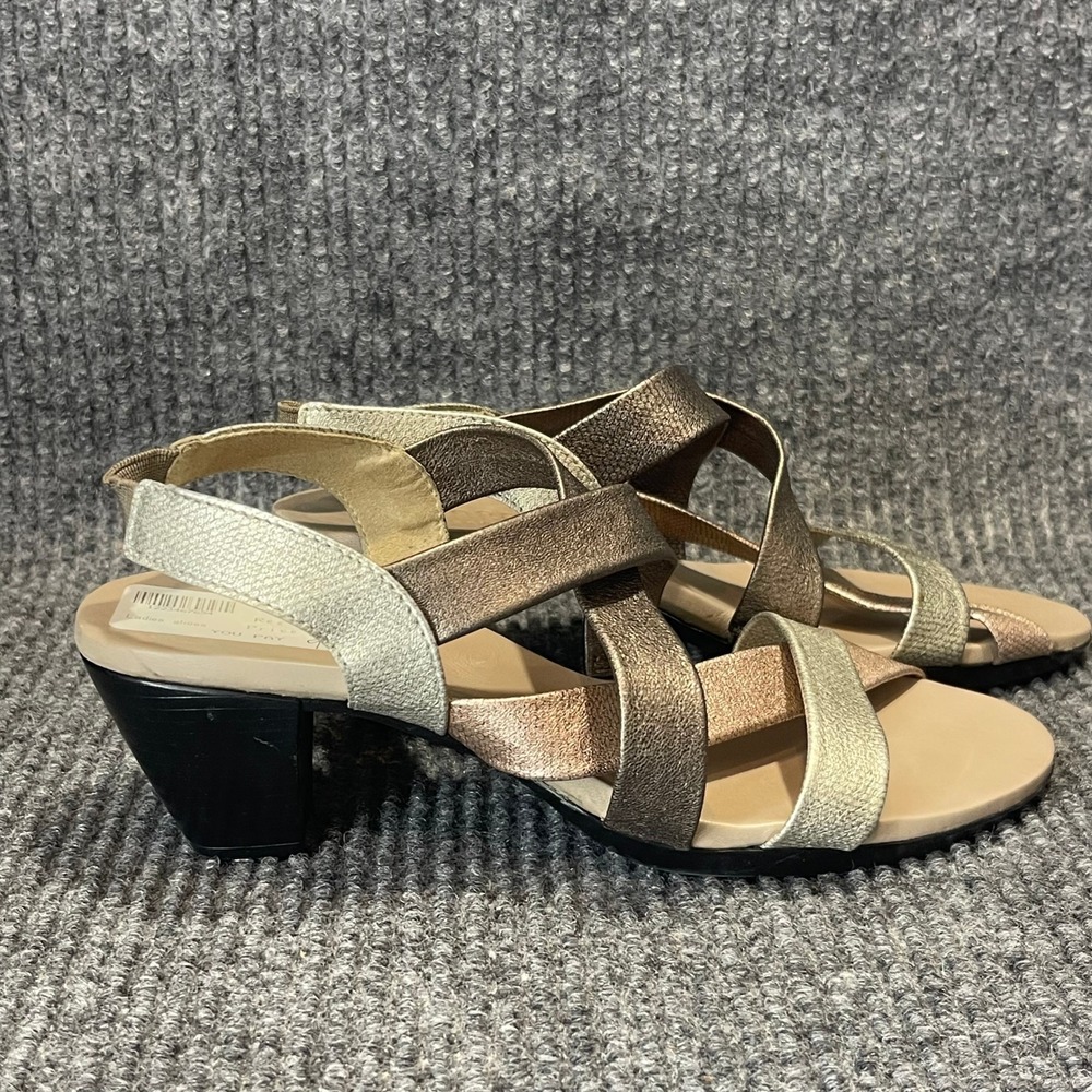 Munro American Sandals Womens 7.5 N Metallic Gold Bronze Block Heel Strappy Chic - Picture 1 of 7